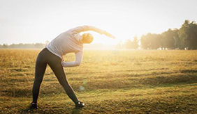 疫情期间宅家腰酸又长胖?健身妙招练起来!